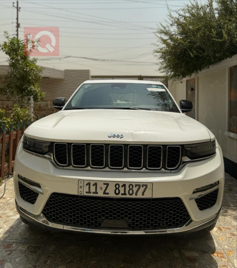 جیپ گراند شیرۆکی